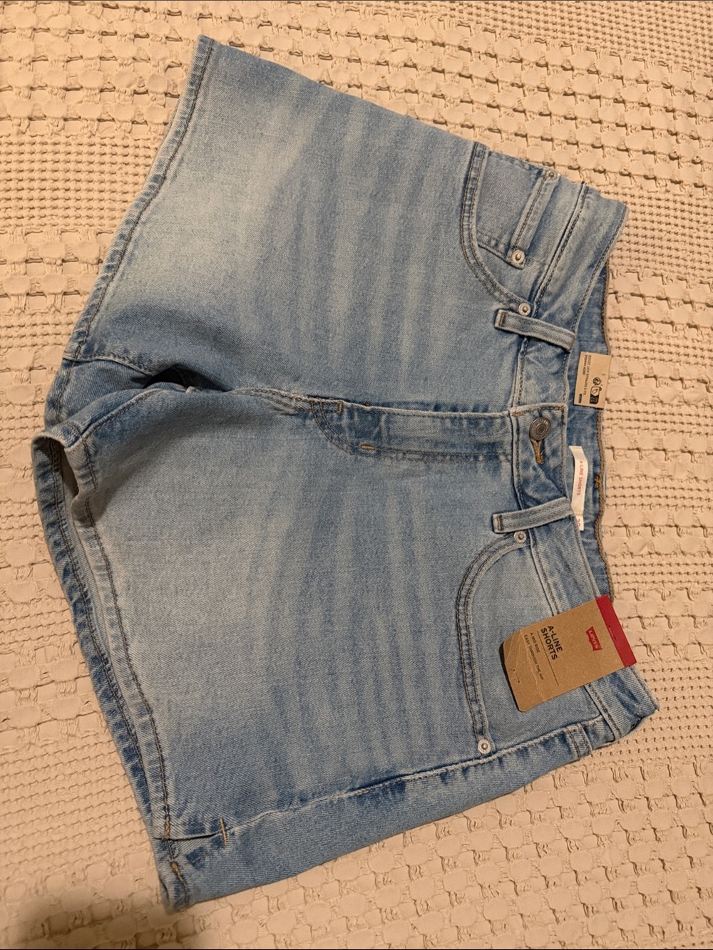 Levi's Light Wash Denim Cutoff Women's Shorts